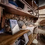 The Historic Oil Mill- Romantic Retreat Apartment Alassio