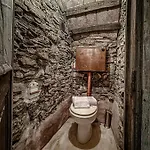 The Historic Oil Mill- Romantic Retreat Apartment *
