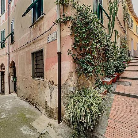 The Historic Oil Mill- Romantic Retreat