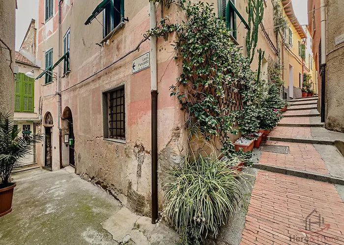 The Historic Oil Mill- Romantic Retreat