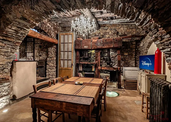 The Historic Oil Mill- Romantic Retreat Apartmán